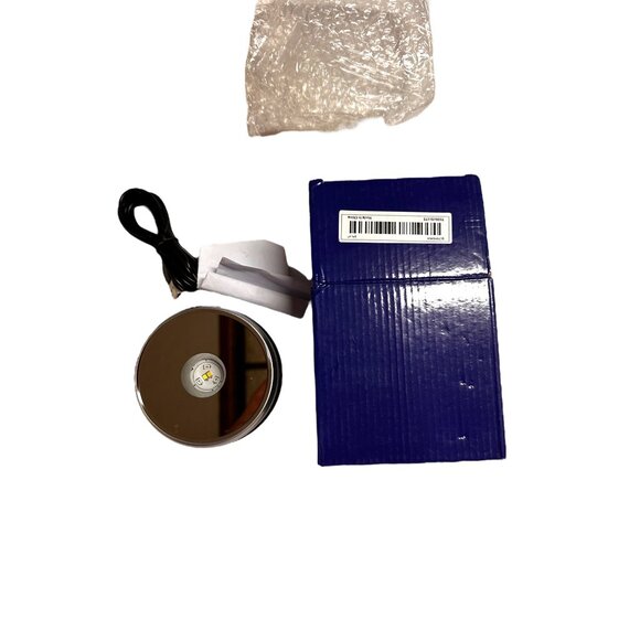 LED Base 818072X 5V/0.2A Output Power 0.5W Made In China Battery Compartment - Picture 2 of 7